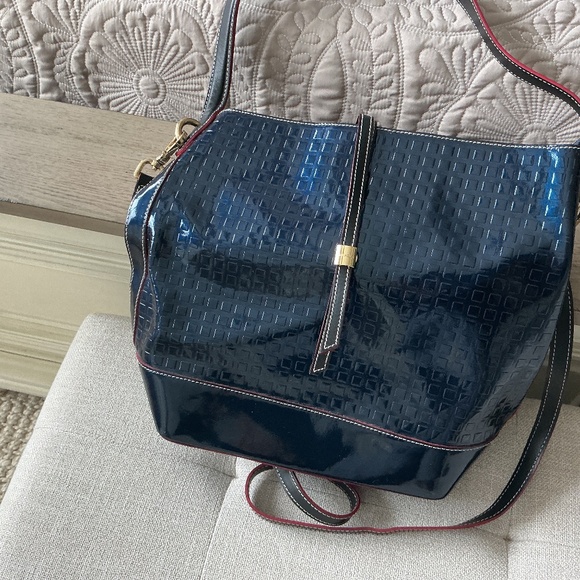 Attractive Irridescent Blue Leather Arcadia Shoulder Bag with Crossbody strap - Picture 6 of 8